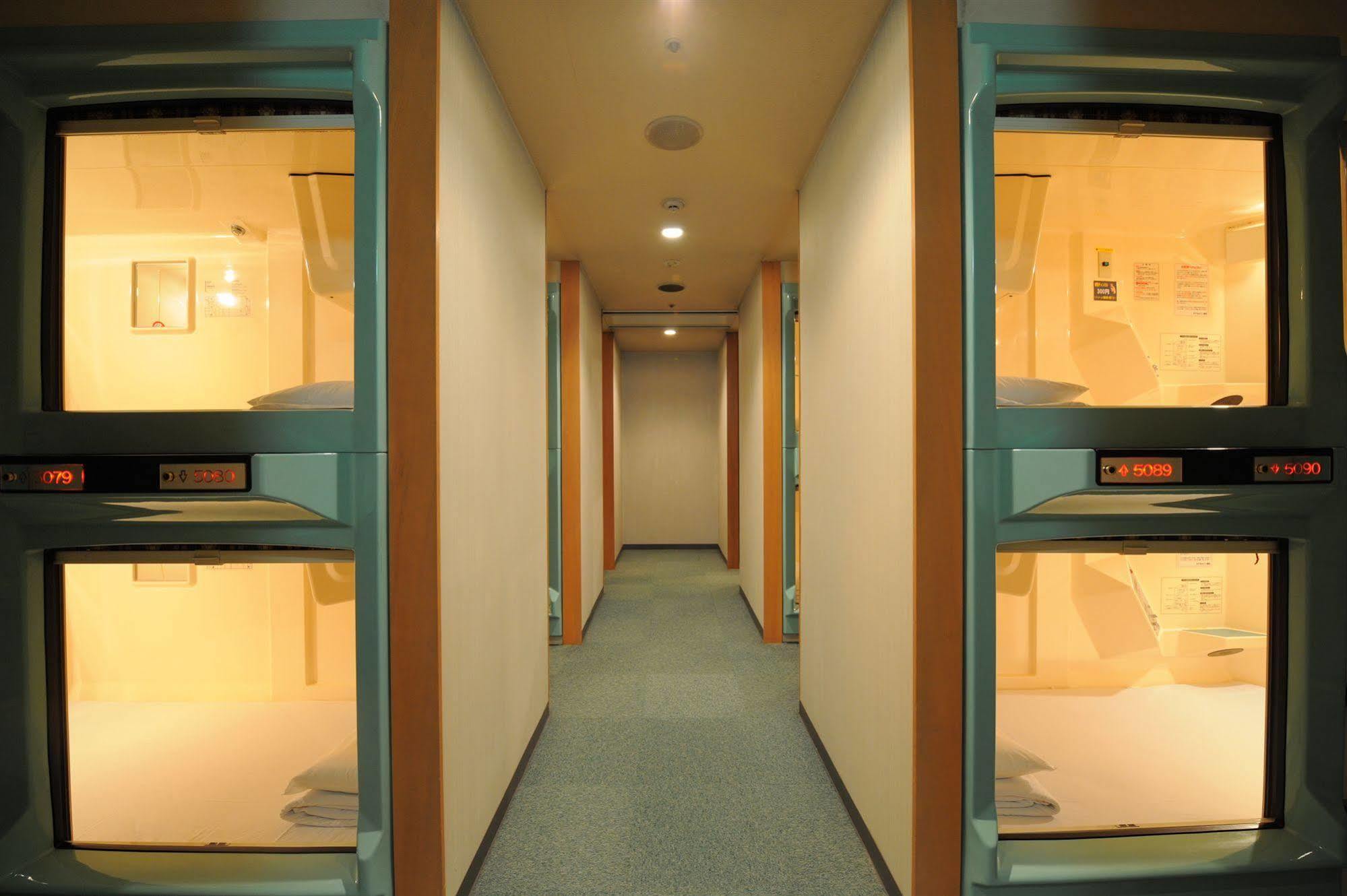 Capsule Inn Kamata Tóquio Exterior foto